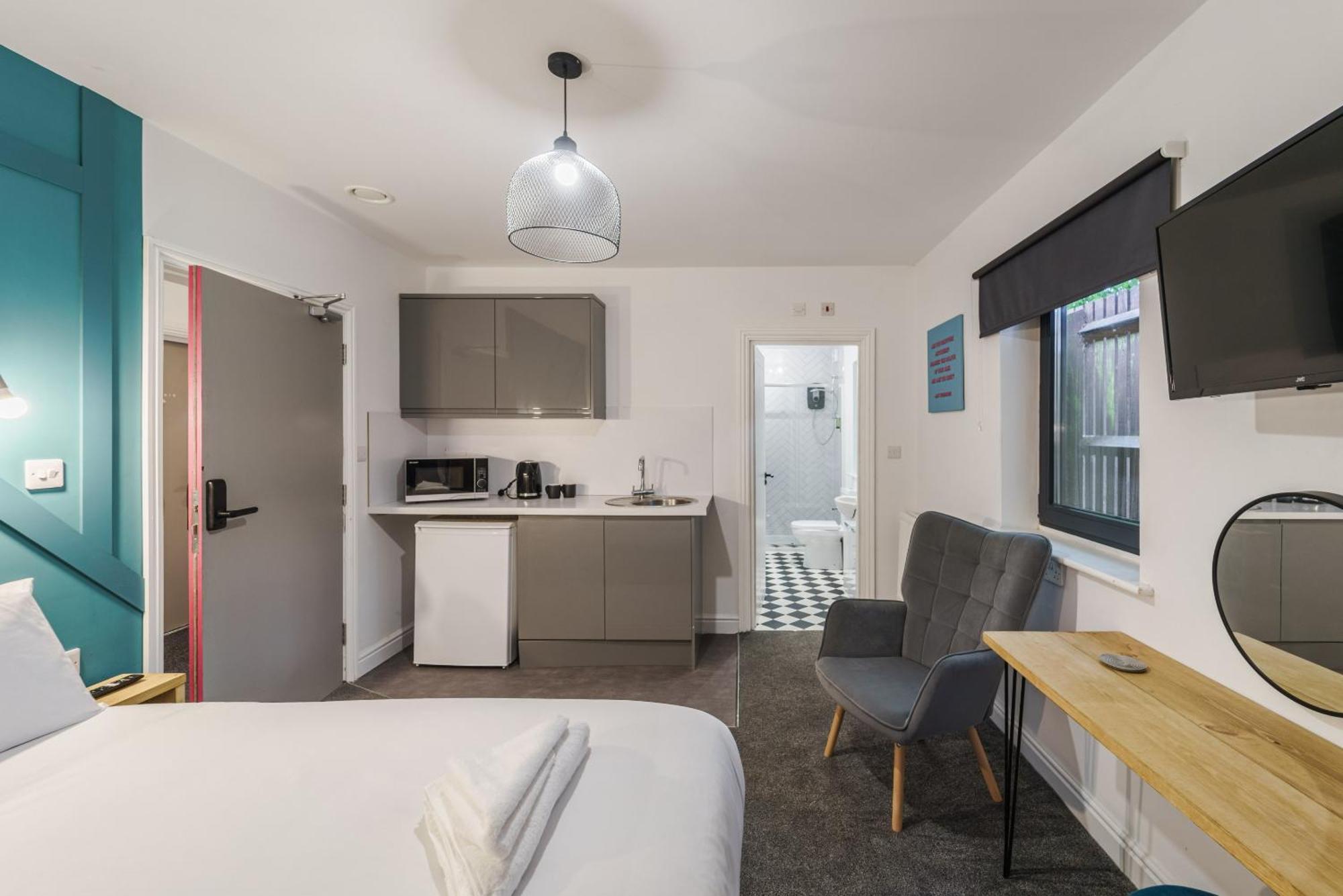 Deluxe Studio Apartments Ντέρμπι Δωμάτιο φωτογραφία
