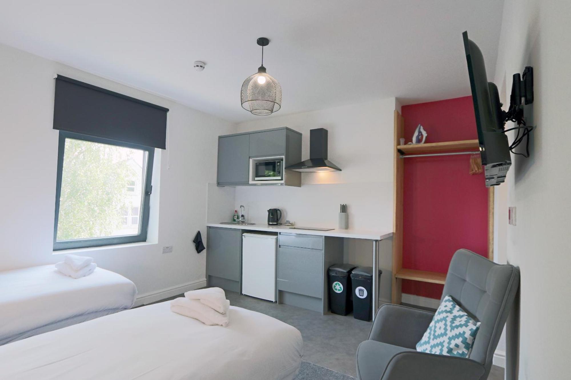 Deluxe Studio Apartments Ντέρμπι Δωμάτιο φωτογραφία